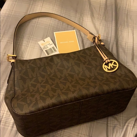 Michael Kors purse - Picture 4 of 4